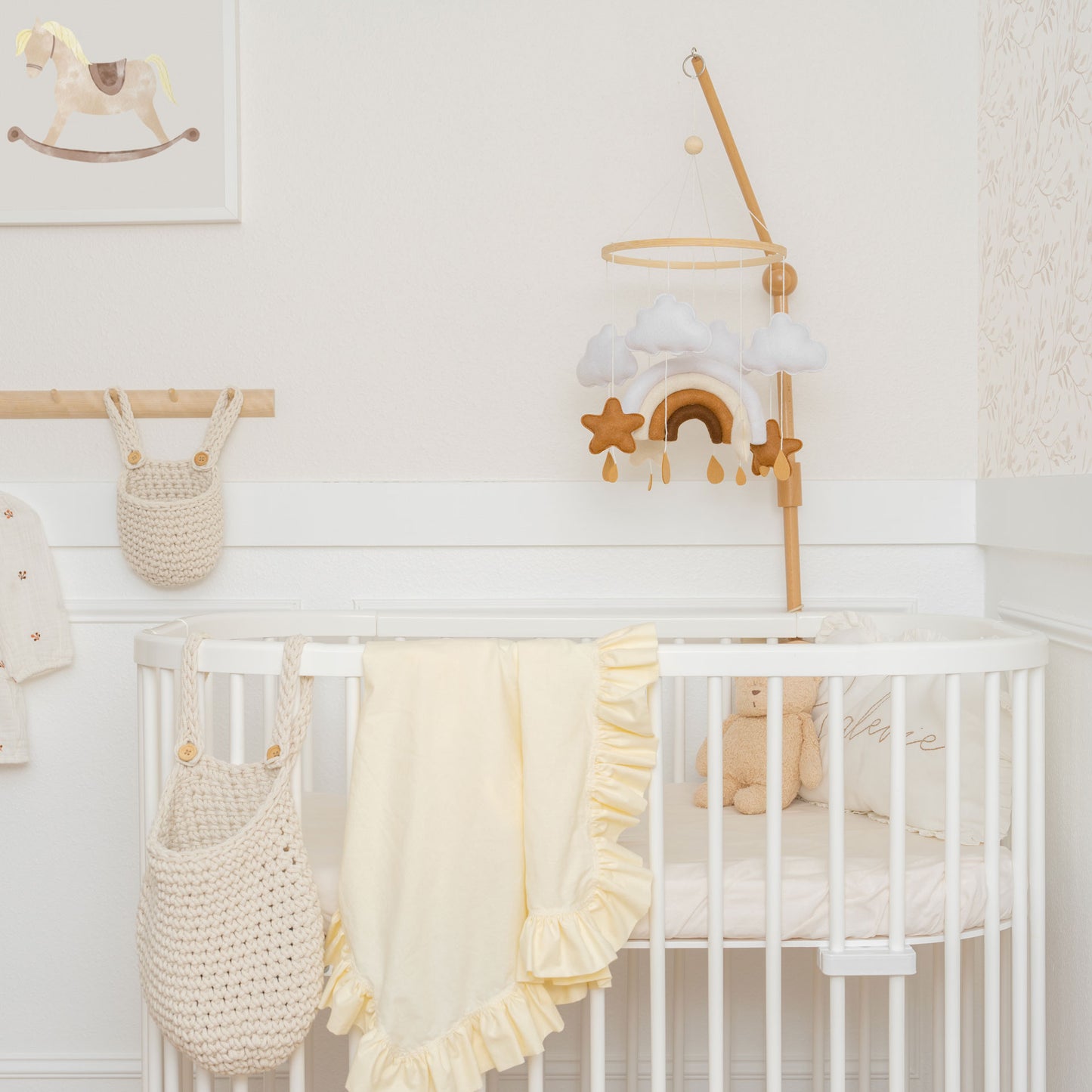 Baby Mobile im Boho-Stil Regenbogen Sterne Wolken